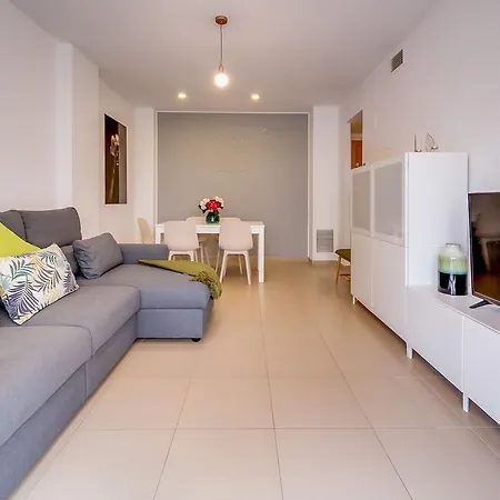 Vivalidays Alicia - Fenals - Apartment Lloret de Mar